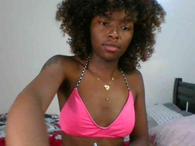 Ebony-slut254 webcam