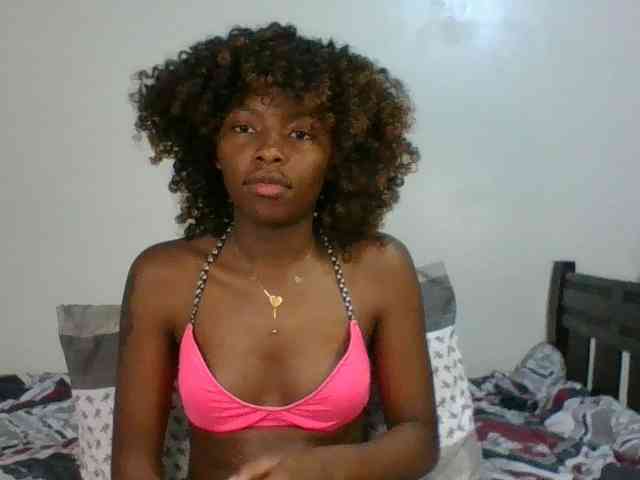 Ebony-slut254 webcam