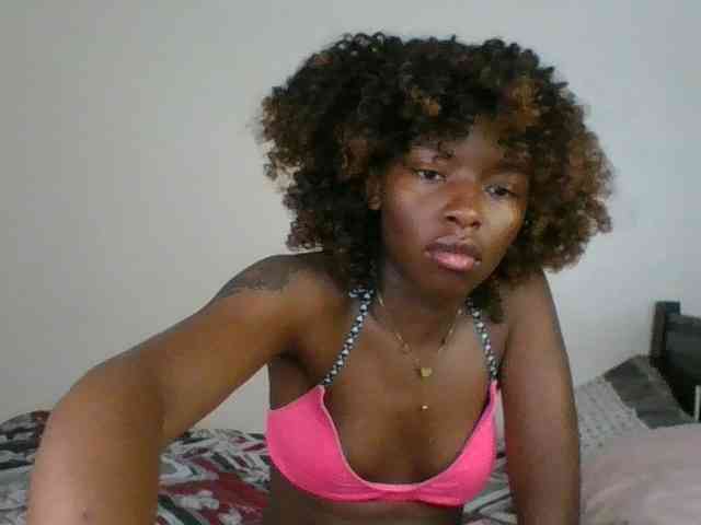 Ebony-slut254