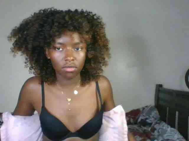 Ebony-slut254 webcam