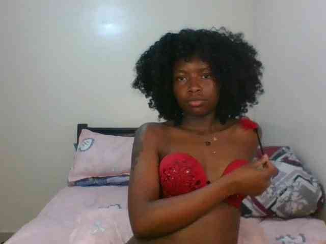 Ebony-slut254 webcam