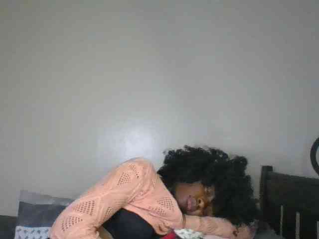 Model: Ebony-slut254