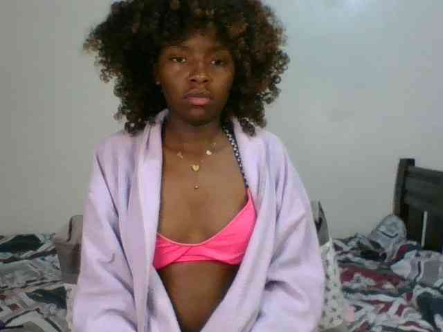 Ebony-slut254 webcam