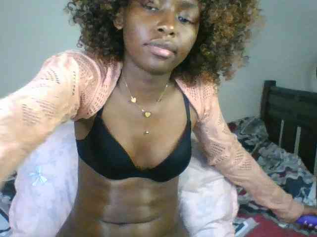 Ebony-slut254 webcam