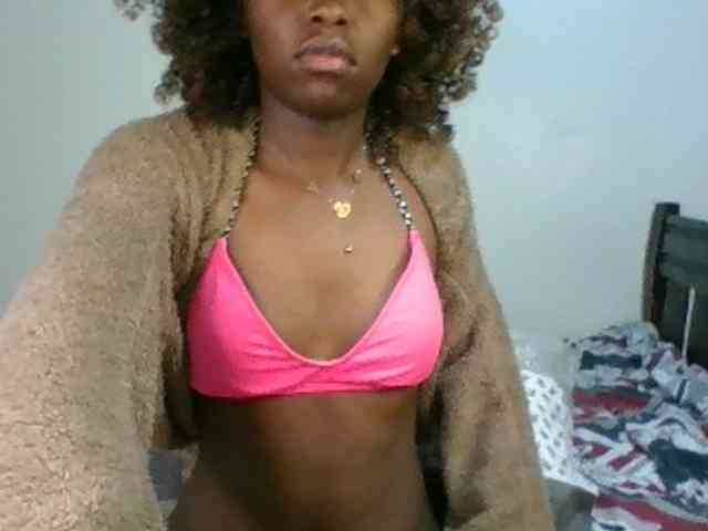 Ebony-slut254 webcam