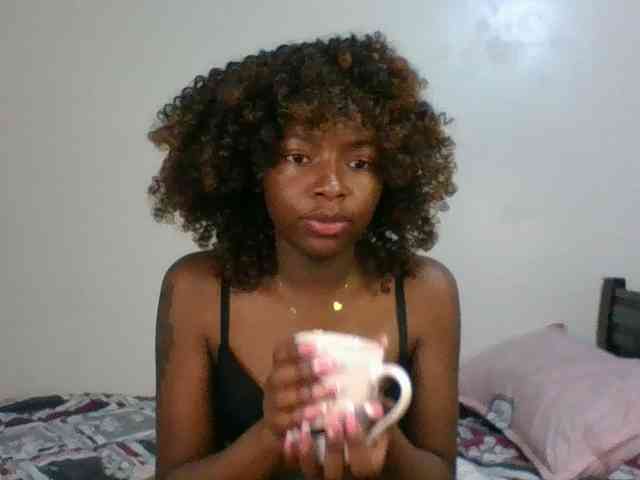 Ebony-slut254 webcam