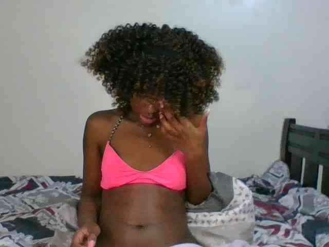 Ebony-slut254 webcam