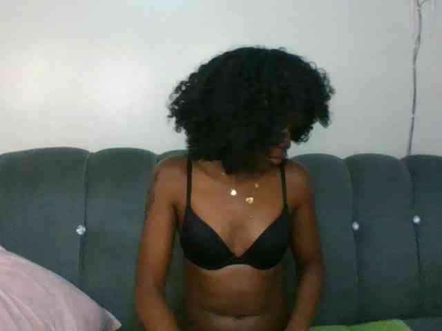 Ebony-slut254 webcam