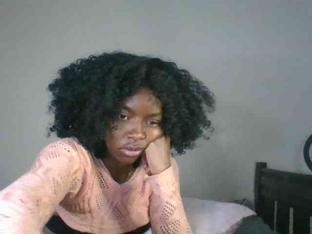 Ebony-slut254 webcam