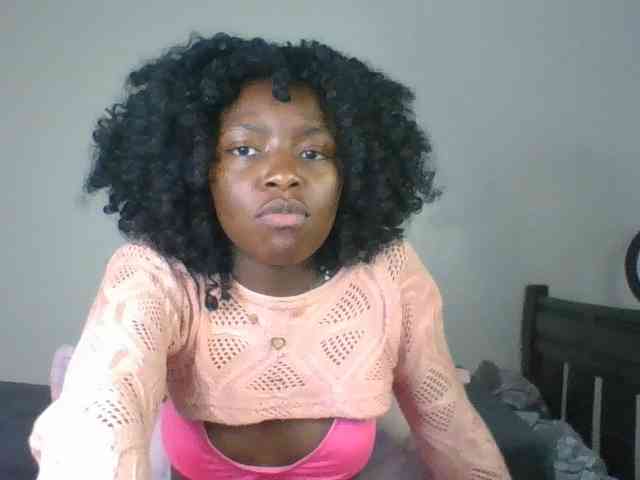 Ebony-slut254 webcam