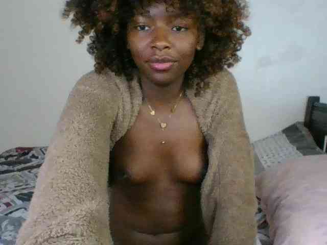 Ebony-slut254 webcam