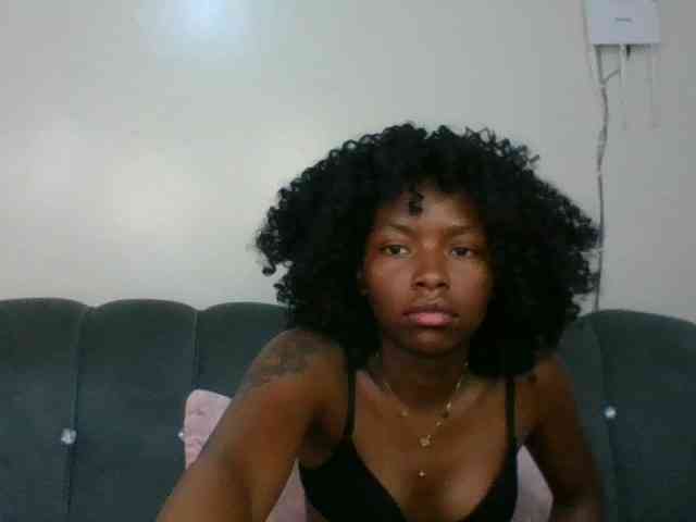 Ebony-slut254 webcam