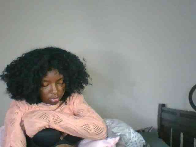 Ebony-slut254 webcam