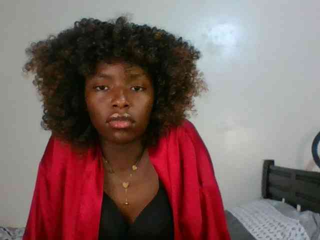 Ebony-slut254 Live Webcam on BongaCams