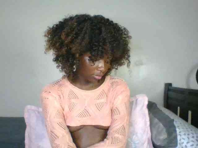 Ebony-slut254 webcam