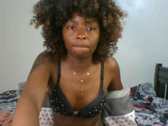 Ebony-slut254 webcam