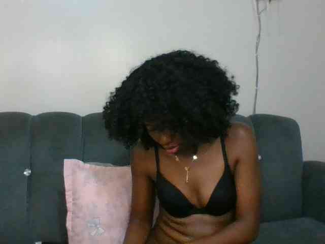 Ebony-slut254 webcam