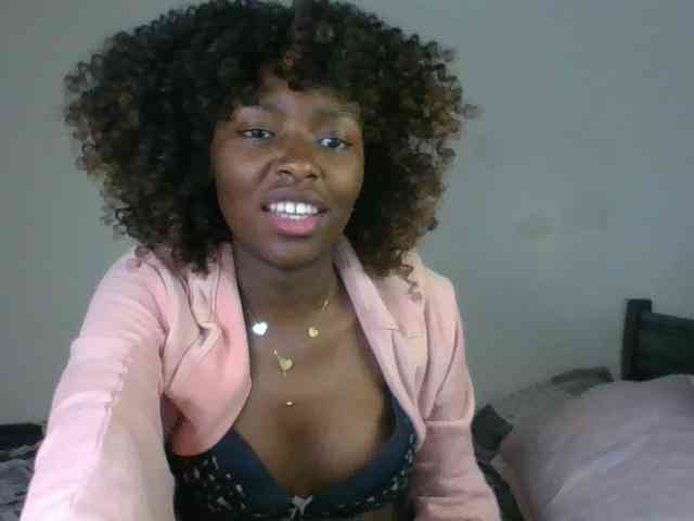 Ebony-slut254 webcam