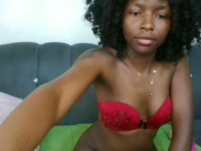 Ebony-slut254 webcam