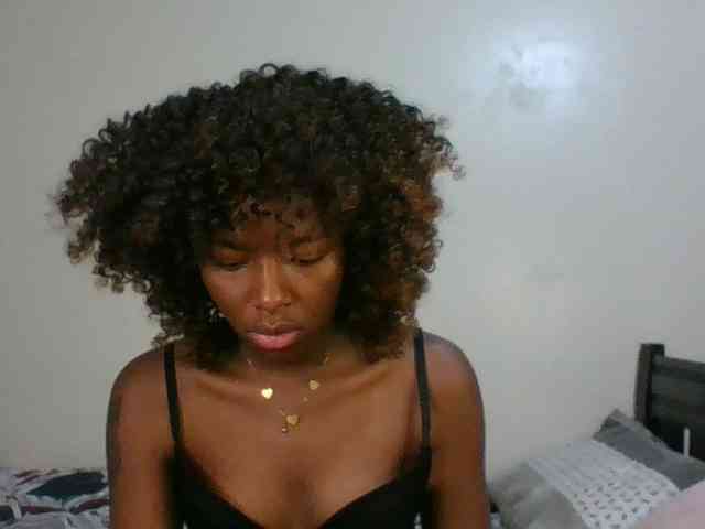 Ebony-slut254 webcam