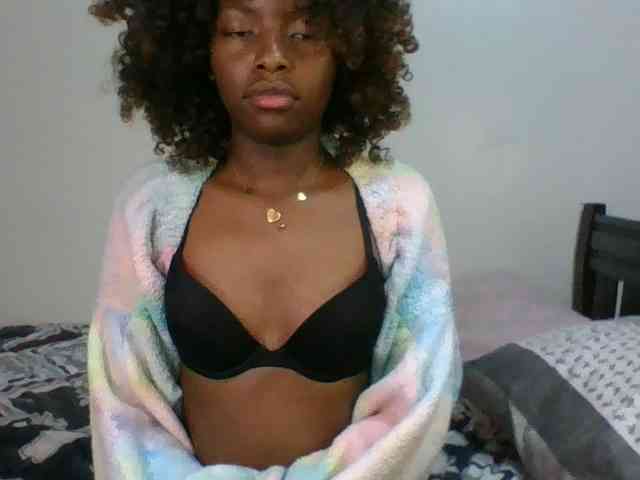 Ebony-slut254 webcam