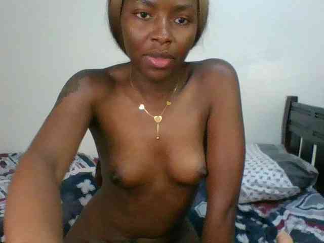 ebony-slut254's live room