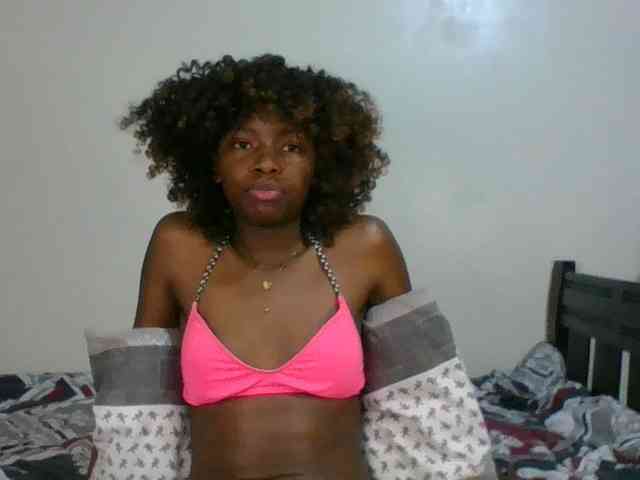 Ebony-slut254 webcam