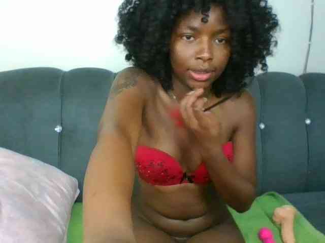 Ebony-slut254 webcam