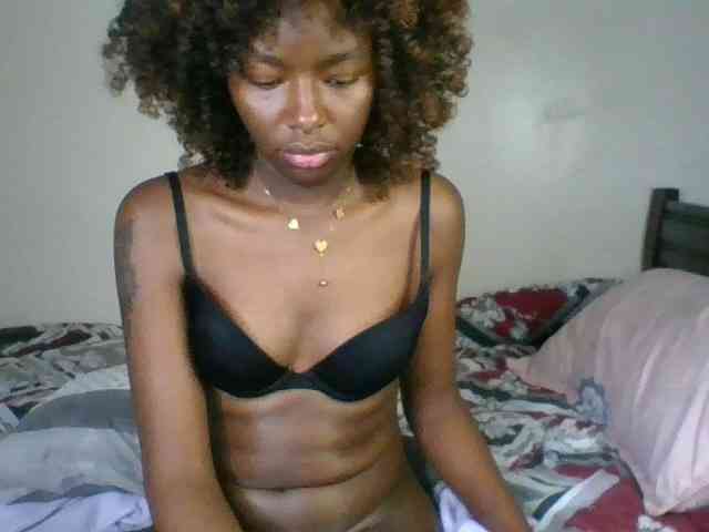 Ebony-slut254 webcam
