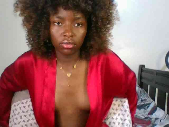 Ebony-slut254 webcam