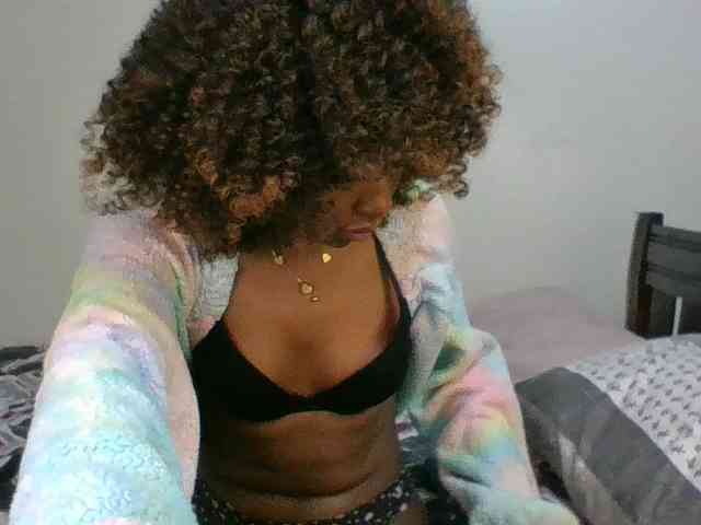 Ebony-slut254 webcam