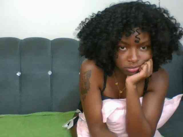 Ebony-slut254 webcam
