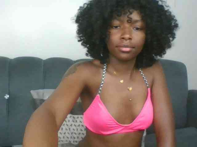 Ebony-slut254 webcam