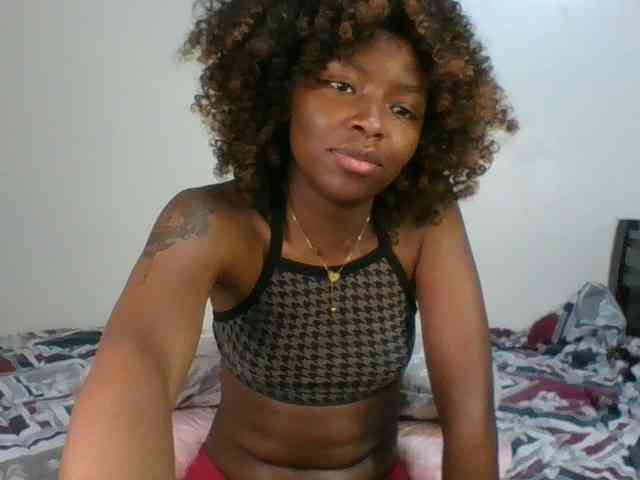Ebony-slut254 webcam