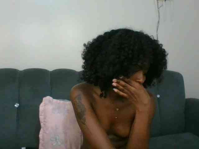 Ebony-slut254 webcam