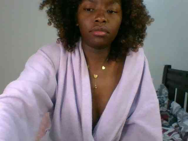 Ebony-slut254 webcam