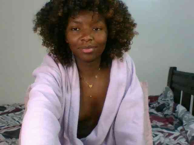 Ebony-slut254 webcam