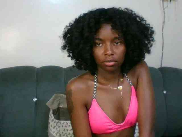 Ebony-slut254 webcam