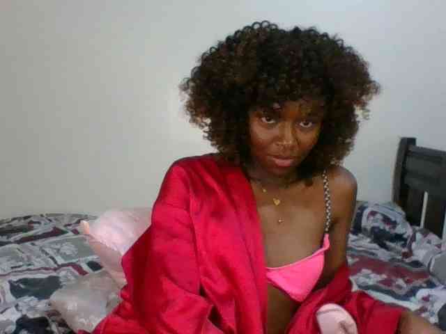 Ebony-slut254 webcam