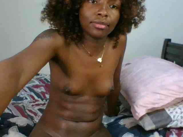Ebony-slut254 webcam