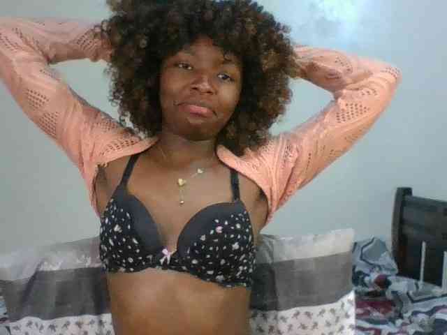 Ebony-slut254 webcam