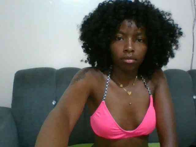 Ebony-slut254 webcam