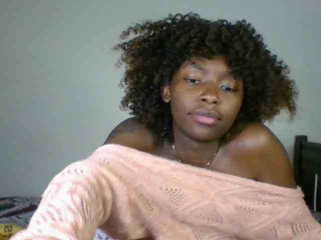 Ebony-slut254 webcam