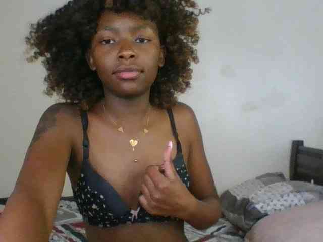 Ebony-slut254 webcam