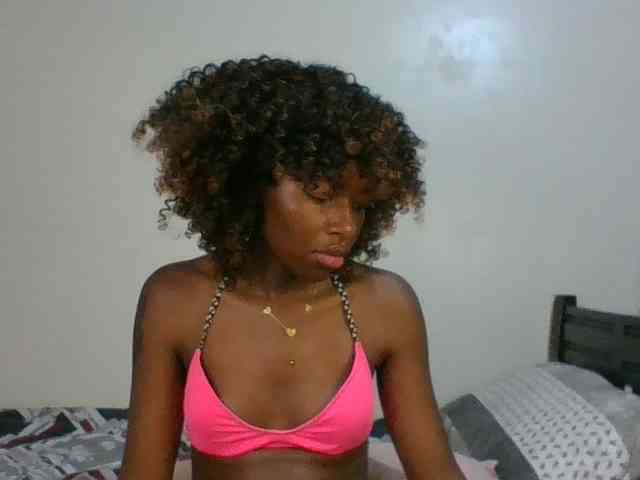 Ebony-slut254 webcam
