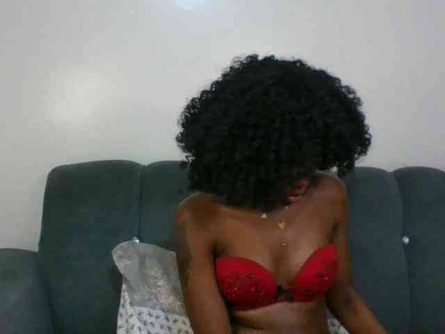 Ebony-slut254 webcam