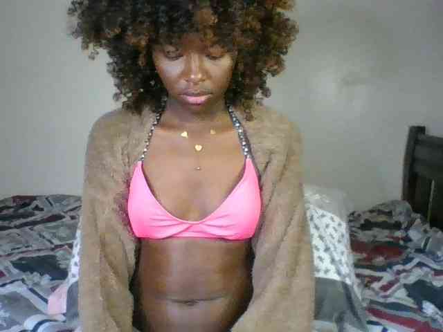Ebony-slut254 webcam