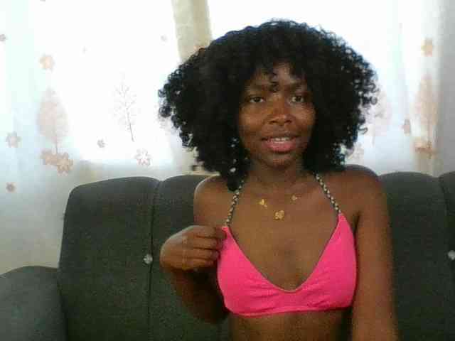 Ebony-slut254 webcam