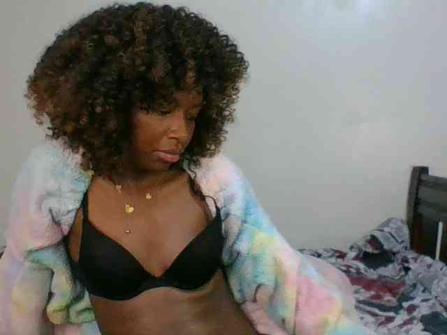 Ebony-slut254 webcam