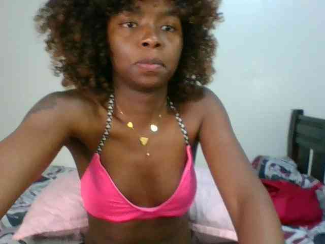 Ebony-slut254 webcam